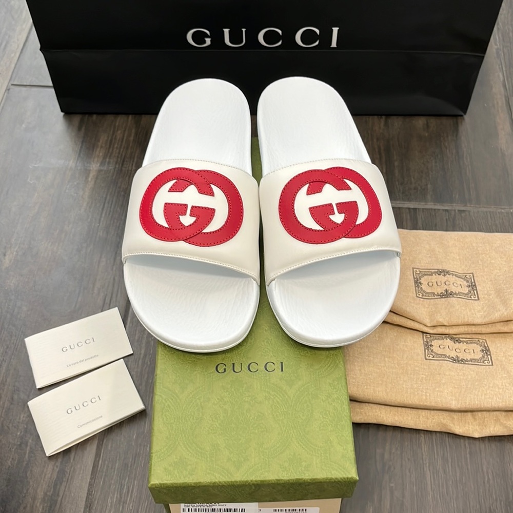 GUCCI Womens Leather interlocking GG slides